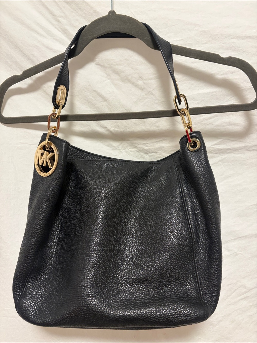 EUC Michael Kors Black Pebbled Leather Hobo Shoulder Bag with Gold Hardware